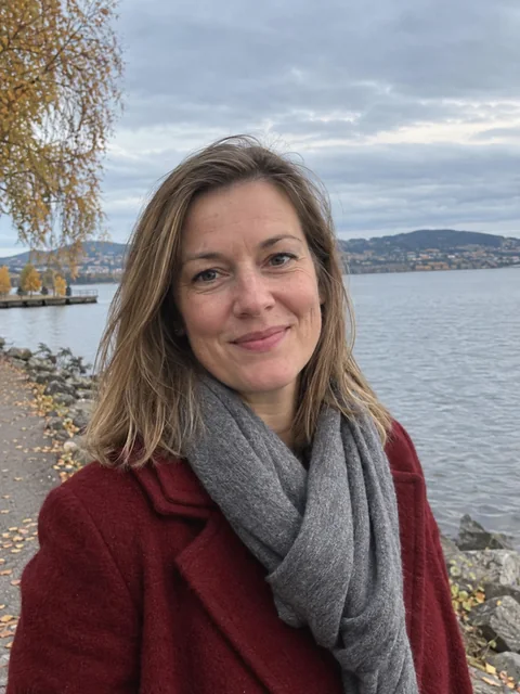 Lene Solberg på tur langs Mjøsa i Hamar